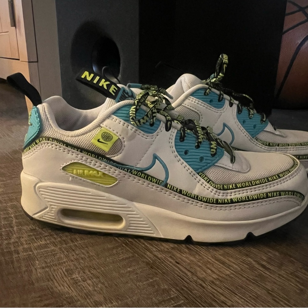 Nike White and Blue Sneakers for Everyday Comfort
